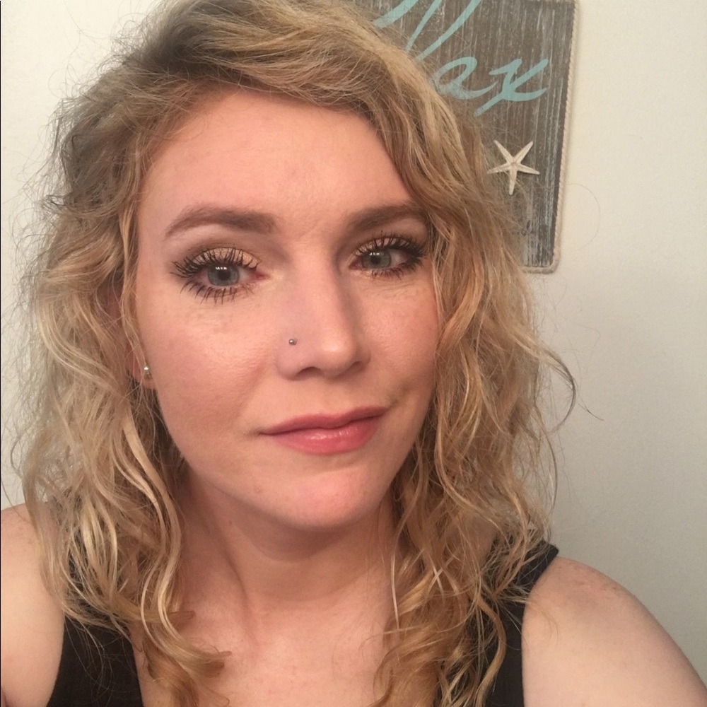 Meet your Posher, Brittney